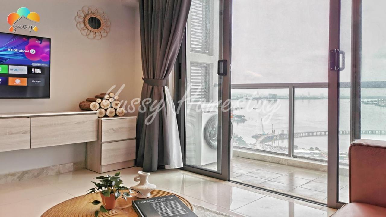 Yussy 2 Bedrooms Condo At R&F Princess Cove Johor Bahru Exterior photo