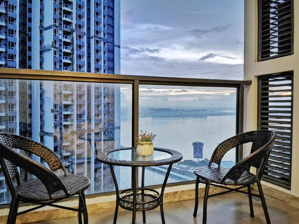 Yussy 2 Bedrooms Condo At R&F Princess Cove Johor Bahru Exterior photo